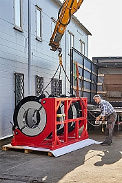 Погрузка гидравлического стыкового сварочного аппарата для пнд труб Gas Fusion Red-1600 Погрузка гидравлического стыкового сварочного аппарата для пнд труб Gas Fusion Red-1600